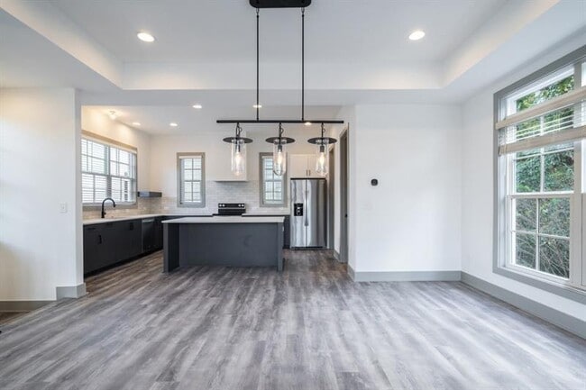 Building Photo - 42 Becker Pl NW