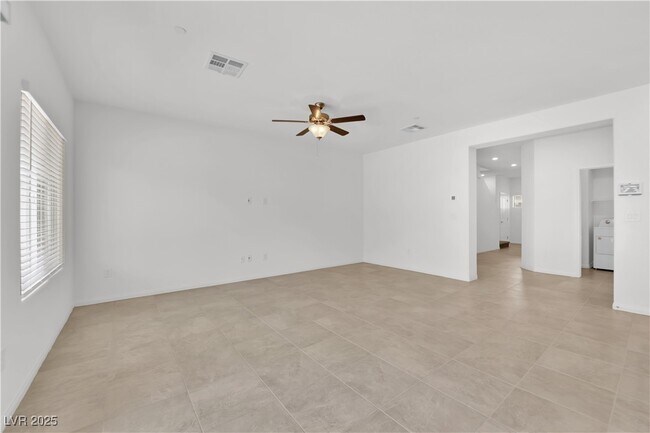 Building Photo - 4567 Merlot Hls Ave