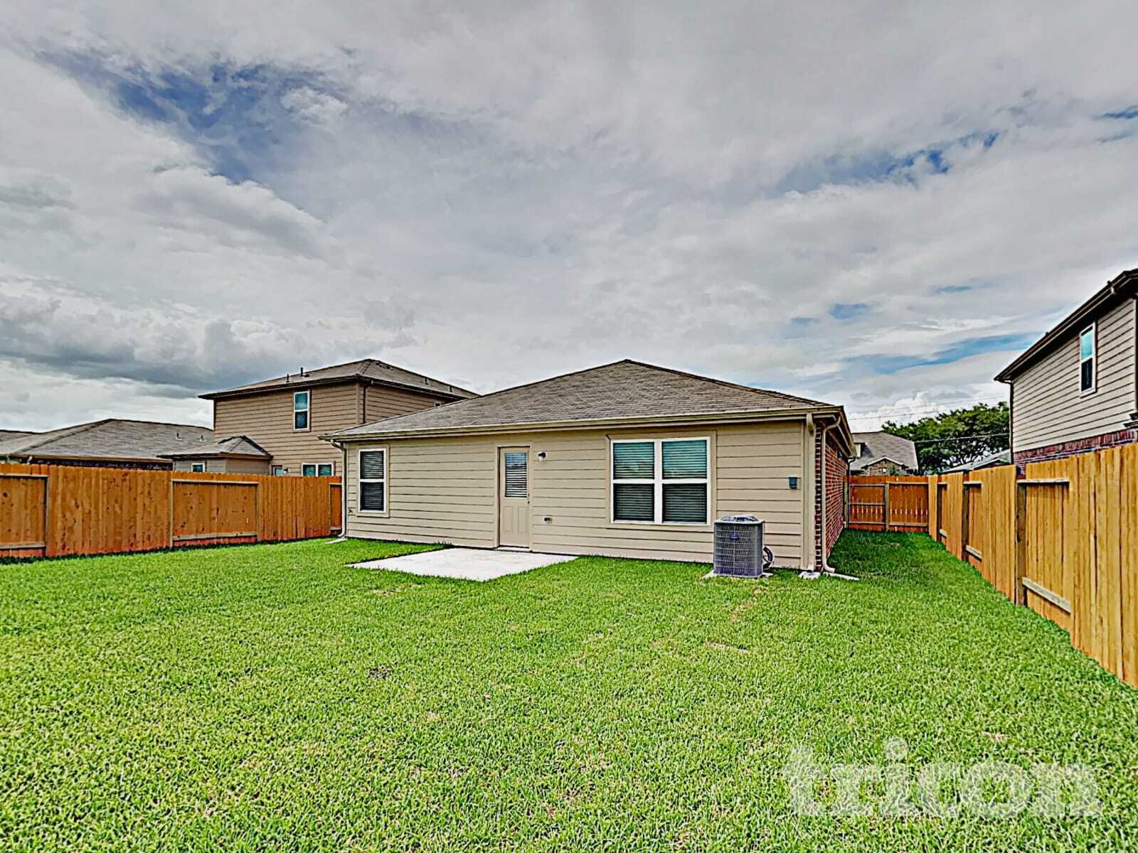 Building Photo - 725 Totem Trail Dr