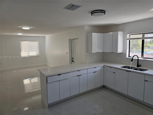 Building Photo - 1749 NW 69th St