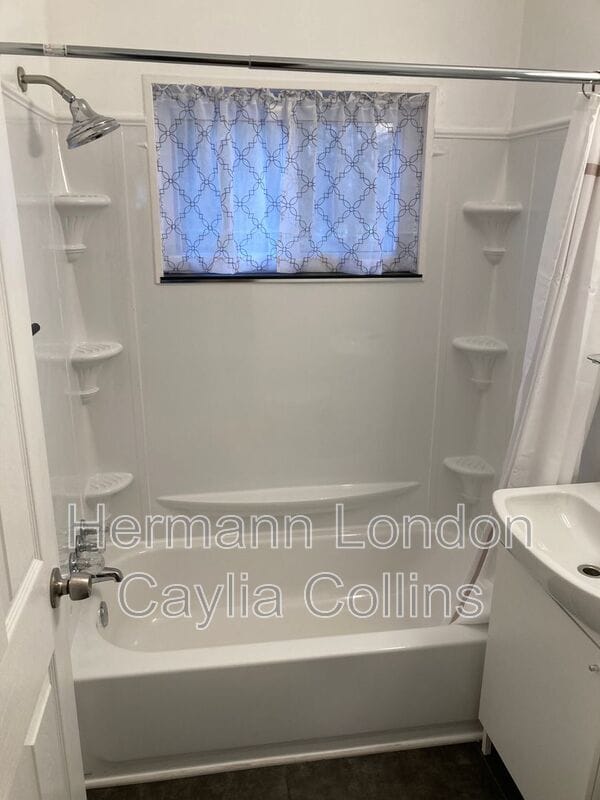 Building Photo - 4124 N Lindbergh Blvd