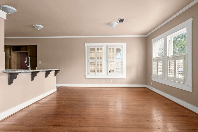 Building Photo - 1409 Dorothy St