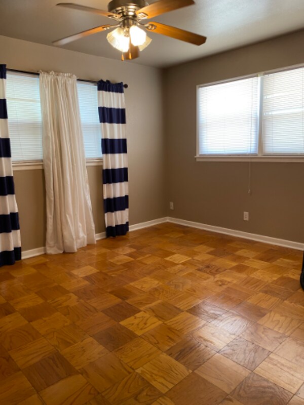 Building Photo - 801 NW 9th St