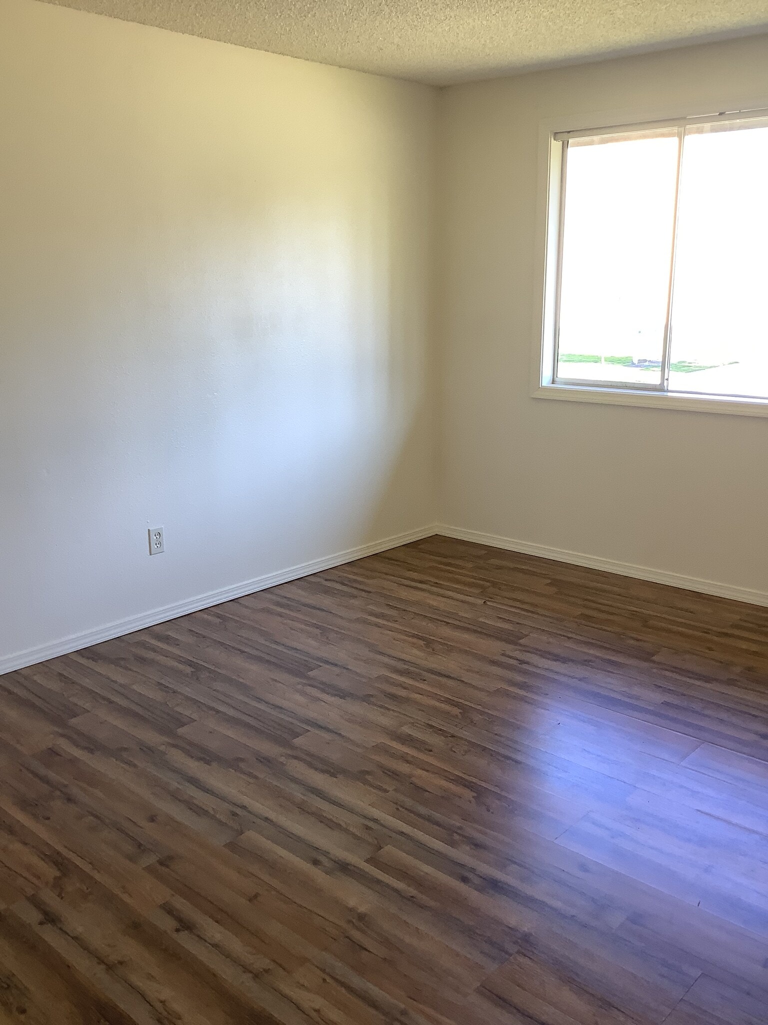 Building Photo - 214 S French Ave