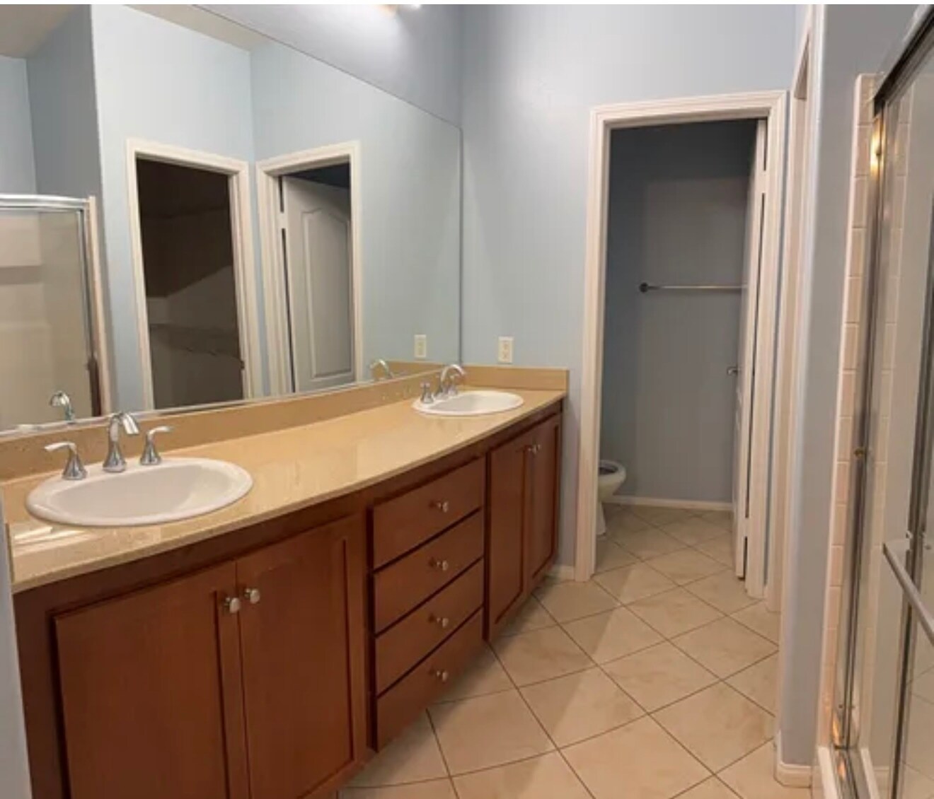 Master bath - 28063 Catherine Dr