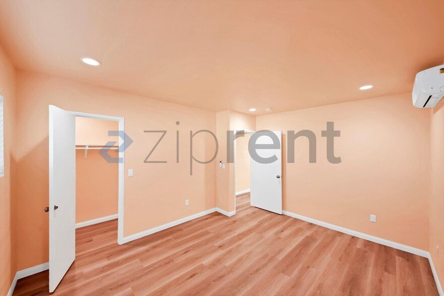 Building Photo - 3618 Ellis Ln