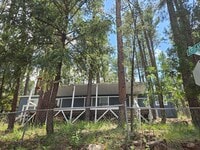Building Photo - Great Two Bedroom Close To Midtown