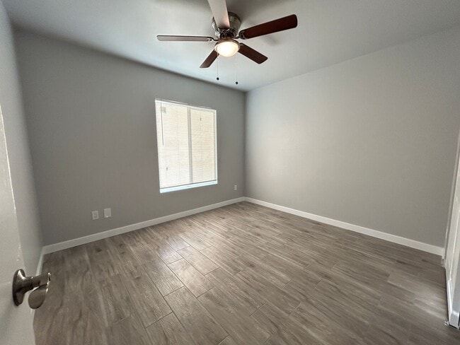 Building Photo - Brand New Remodel, 2 Bedroom, 2 Bathroom, Great Location