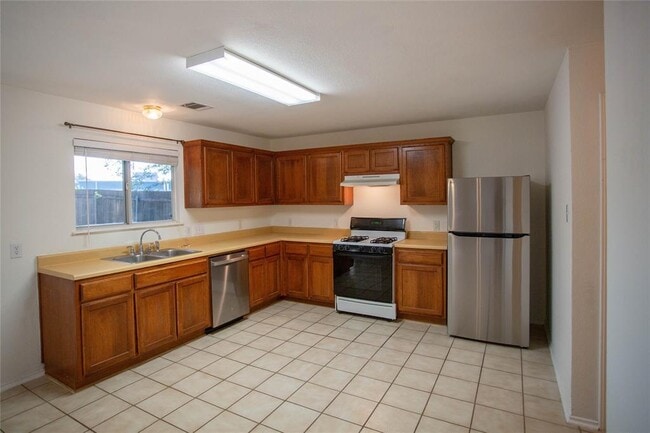 Building Photo - 2724 Cradlerock Terrace