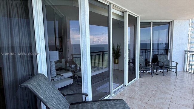 Building Photo - 17375 Collins Ave