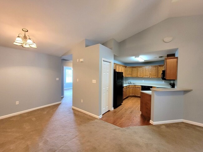 Building Photo - 3 bedroom townhome for rent July 6, 2026  renting for $1775
