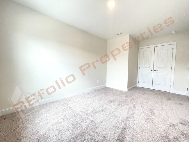 Building Photo - 6911 Outfall Point Ln