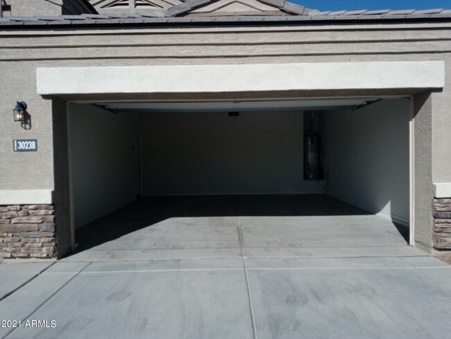 Building Photo - 30238 W Verde Ln