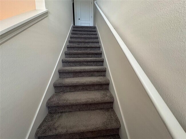 Building Photo - 2910 Hudson Hammock Wy