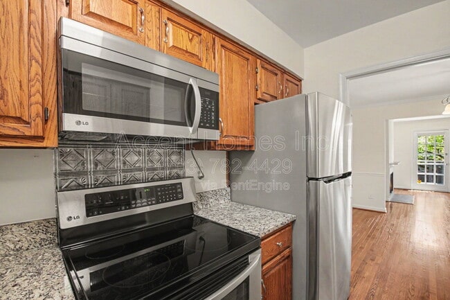 Building Photo - 449 Old Town Ct