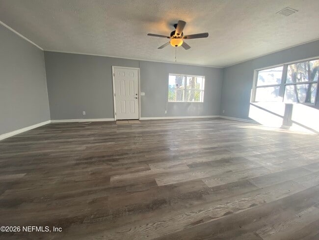 Building Photo - 13007 Atomic St