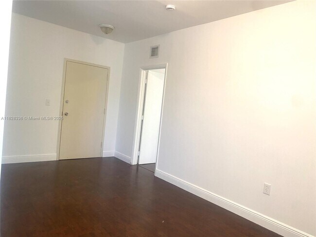 Building Photo - 577 NE 62nd St