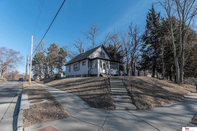 Building Photo - 3736 Decatur St