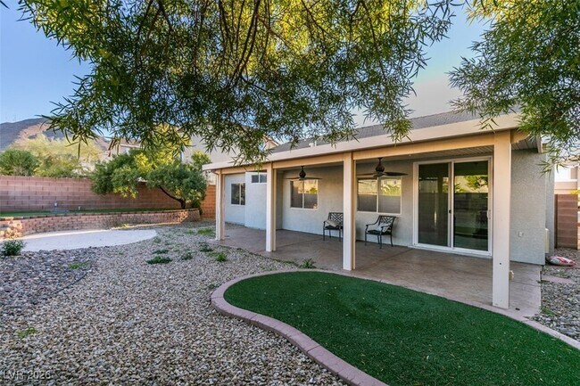 Building Photo - 669 Pacific Cascades Dr