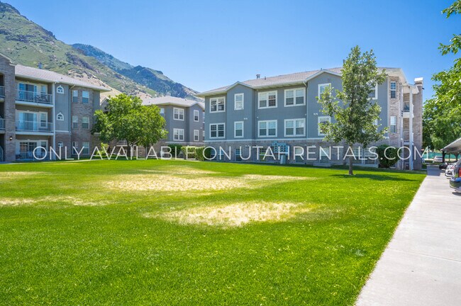 Building Photo - 331 Belmont Pl