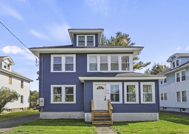 Building Photo - 37-39 Hazelwood Terrace