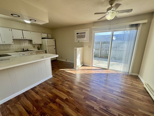 Building Photo - 4032 Liberty St