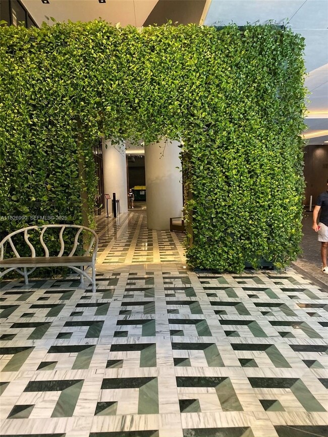 Building Photo - 801 S Miami Ave