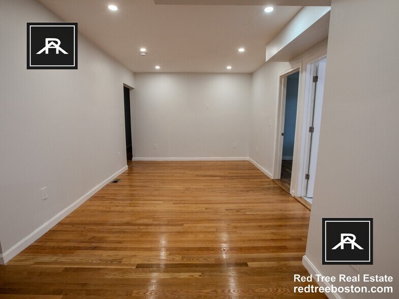 Building Photo - 48 Greycliff Rd