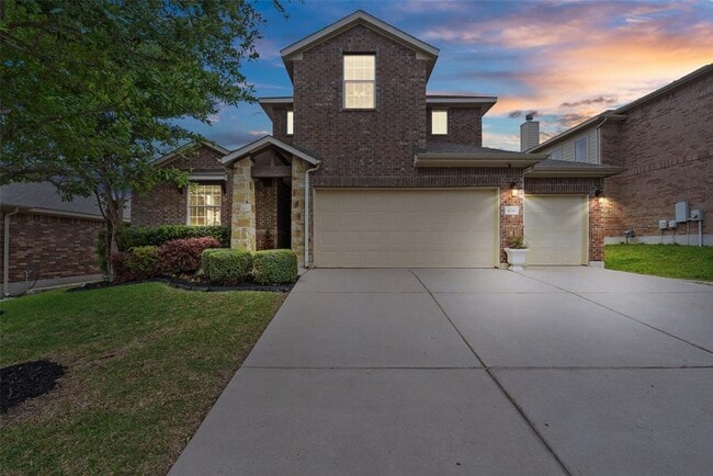 Building Photo - 4211 Woodhaven Trail