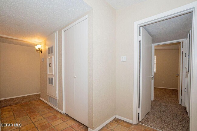 Building Photo - 4871 Los Reales Dr