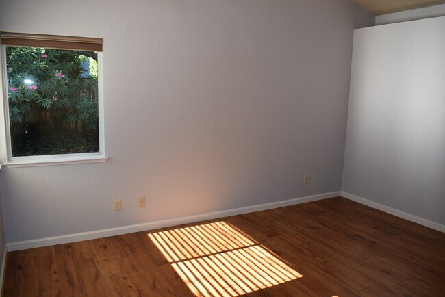 Building Photo - 6830 Paseo Del Sol Way