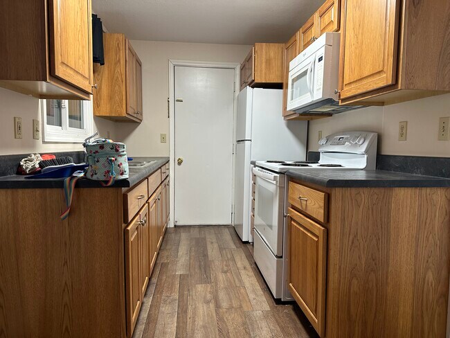 Building Photo - 1823 Partridge Ct