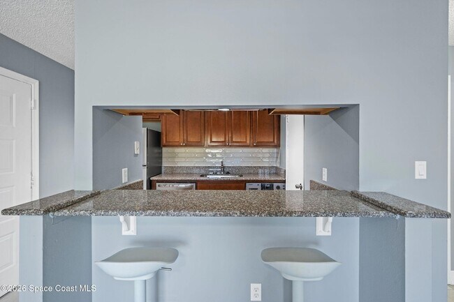 Building Photo - 225 S Tropical Trail