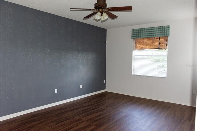 Building Photo - 2504 Ladoga Dr