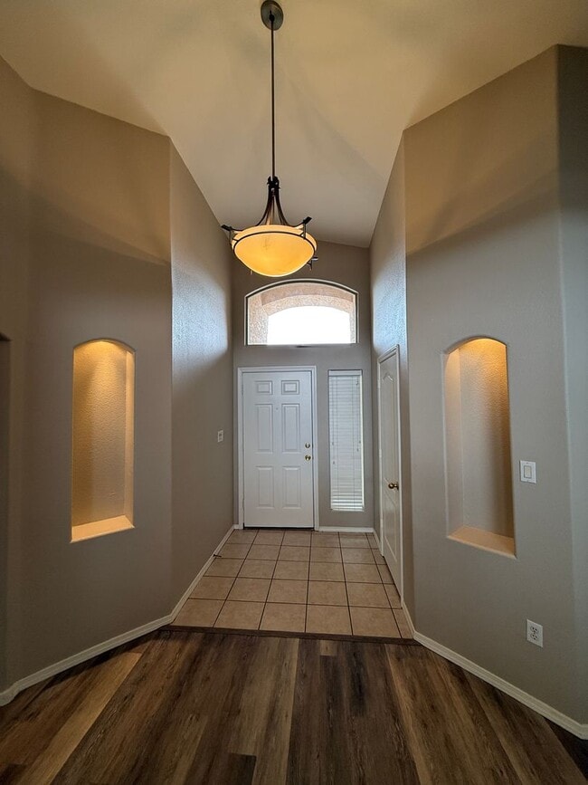 Building Photo - 2526 Tuscan Hills Ln