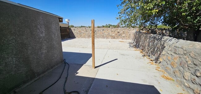 Building Photo - 1508 Opossum Cir