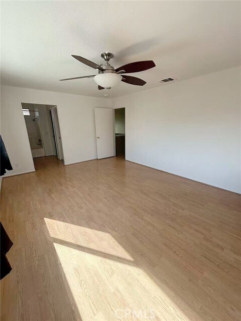 Building Photo - 15865 Flamingo Dr