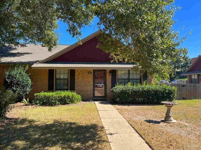 Building Photo - 4456 Bellview Ave