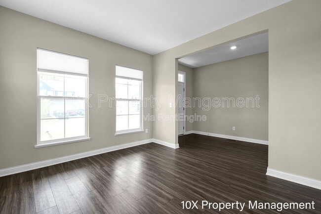 Building Photo - 592 Courtright Dr