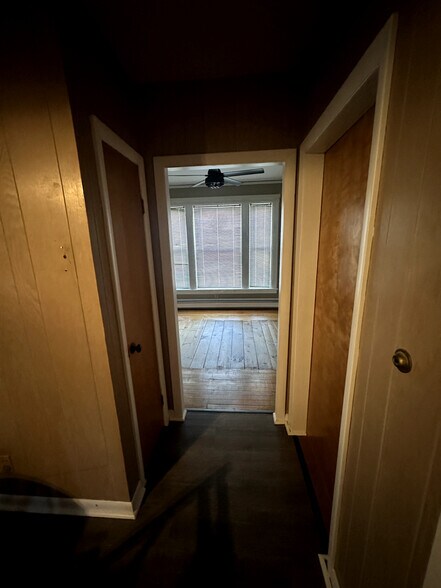 Building Photo - 569 Rimmon St