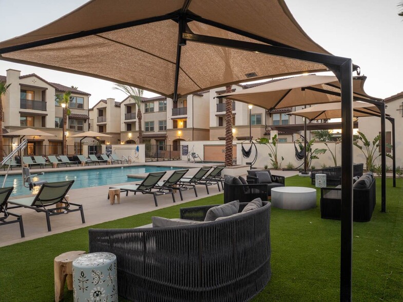 Building Photo - The Kingsley Luxury Apartments