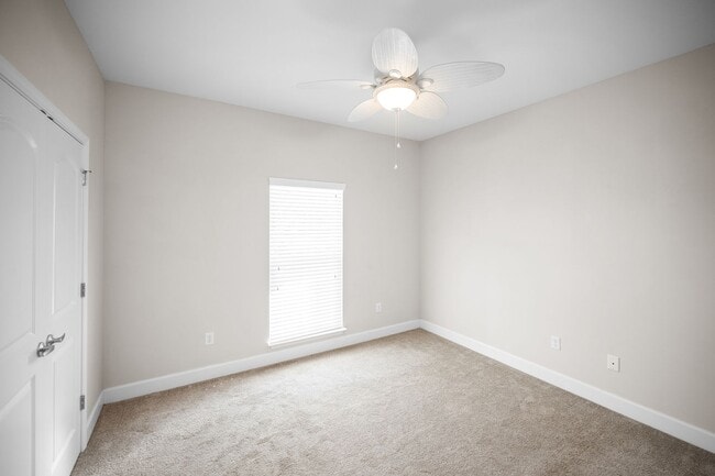 Building Photo - 24379 Sailfish Ln