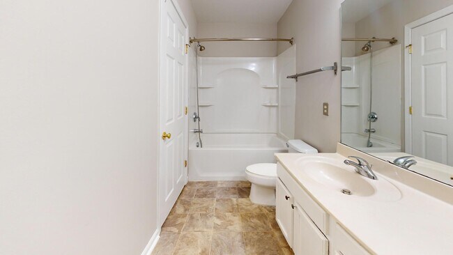 Building Photo - 10131 Ballyclare Ct