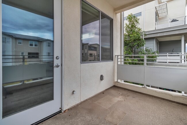 Building Photo - 1879 Union St