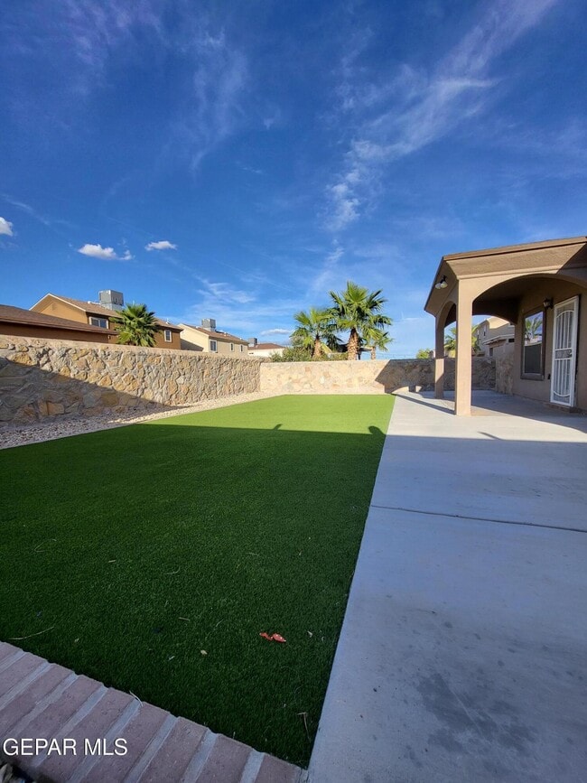 Building Photo - 14681 Spanish Point Dr