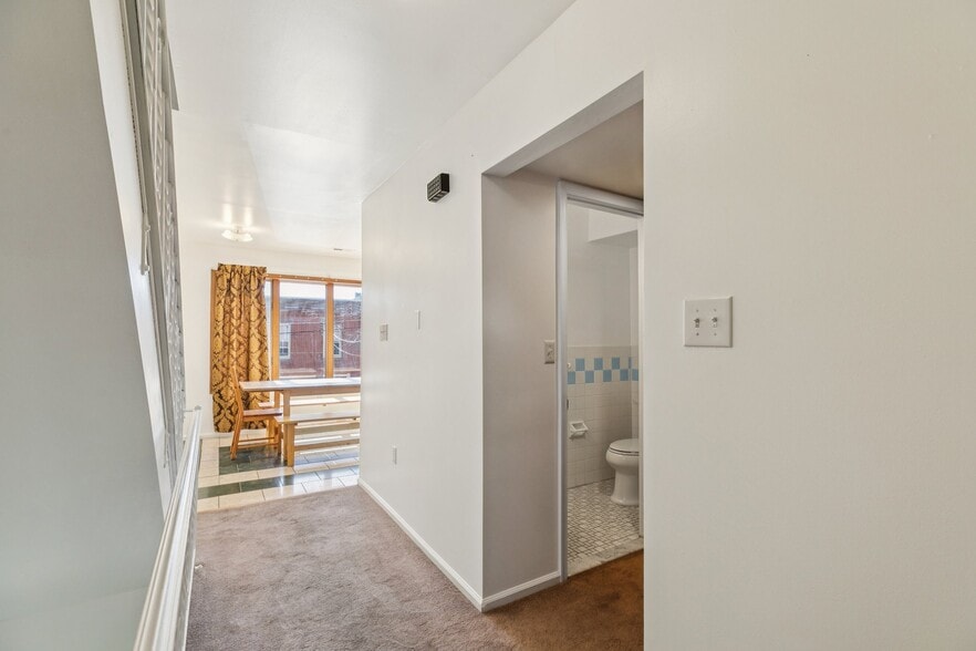 Building Photo - 3379 Frederick St