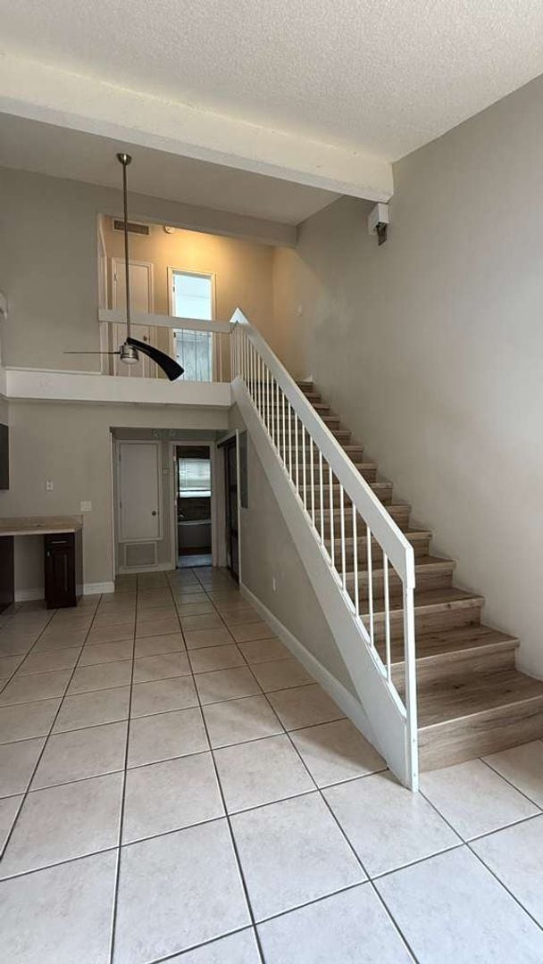 Building Photo - FIRST MONTH FREE -  Beautiful remodeled 2 ...