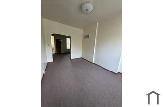 Building Photo - 5333 Patton Ave