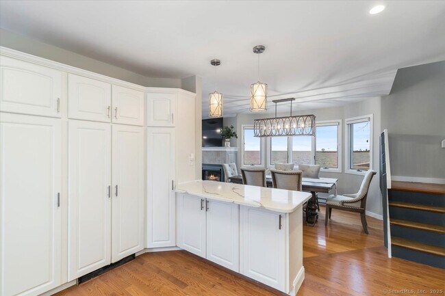 Building Photo - 146 Chittenden Field Ln