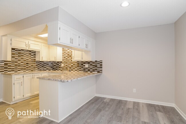 Building Photo - 414 S Cardinal Drive, Olathe, KS, 66062